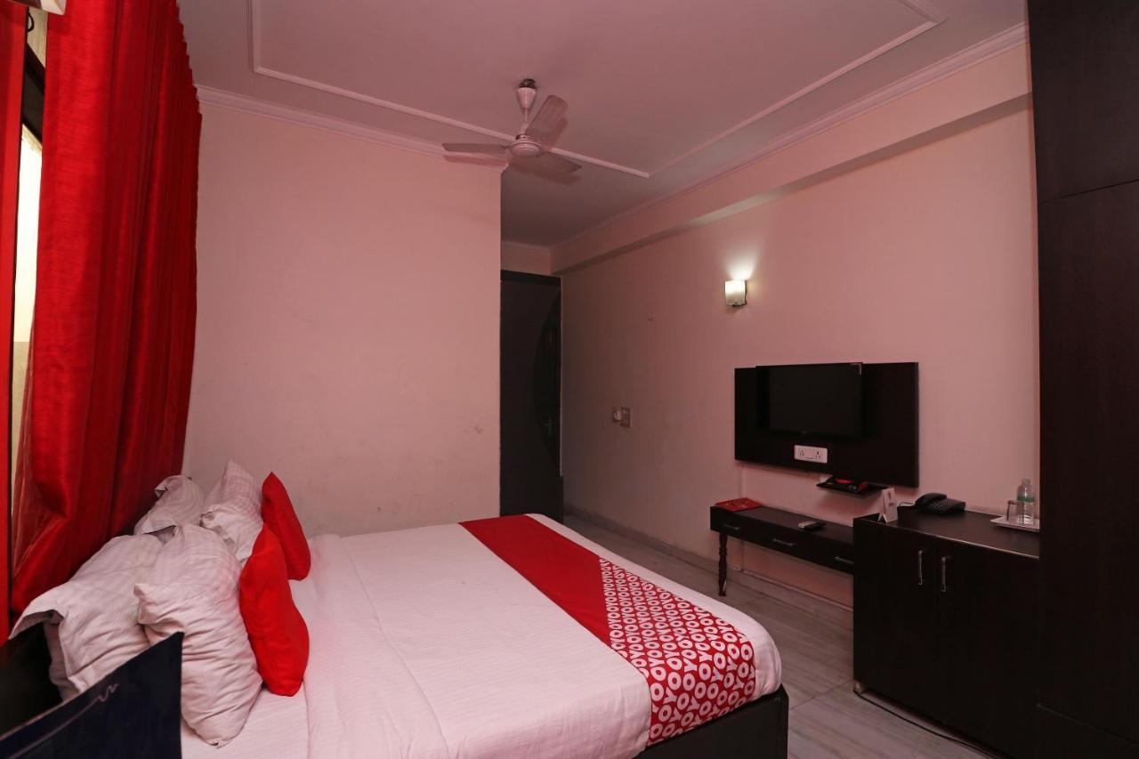 Oyo Flagship 74392 Hotel Mahesh Residency Haidarábád Kültér fotó