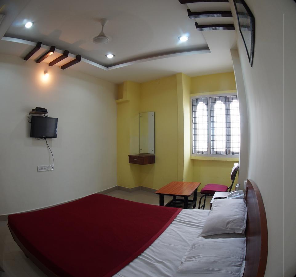 Oyo Flagship 74392 Hotel Mahesh Residency Haidarábád Kültér fotó