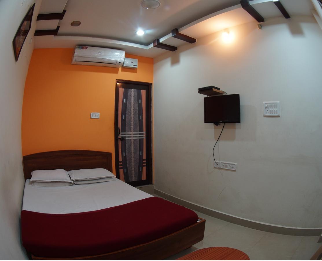 Oyo Flagship 74392 Hotel Mahesh Residency Haidarábád Kültér fotó